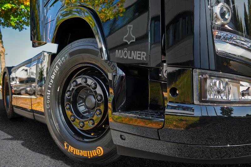 Інноваційні технології компанії Continental втілені у вантажівці Volvo FH